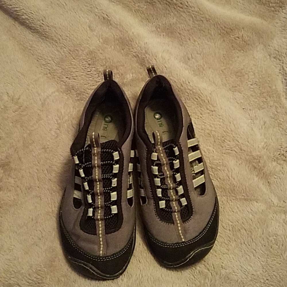 Jambu shoes